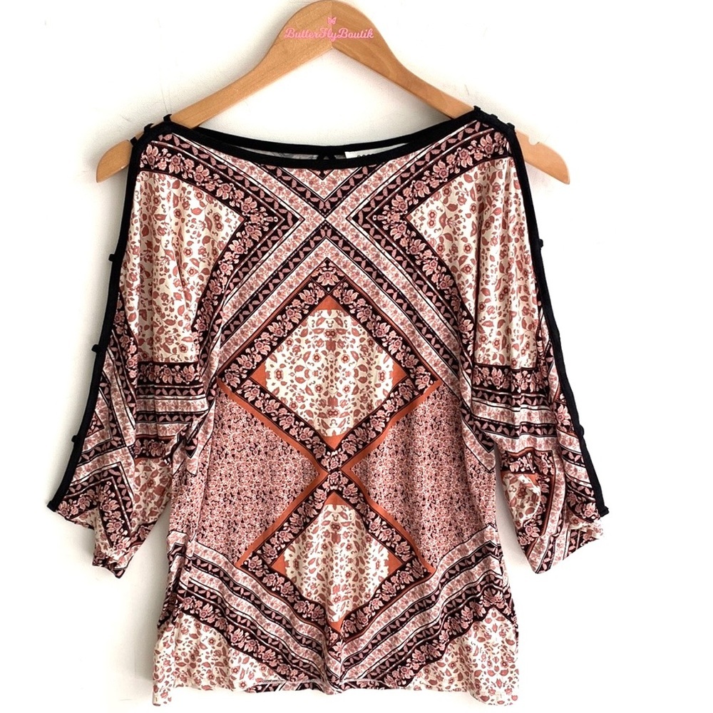Rise + Olive floral print cold shoulder blouse, Size S, NWT